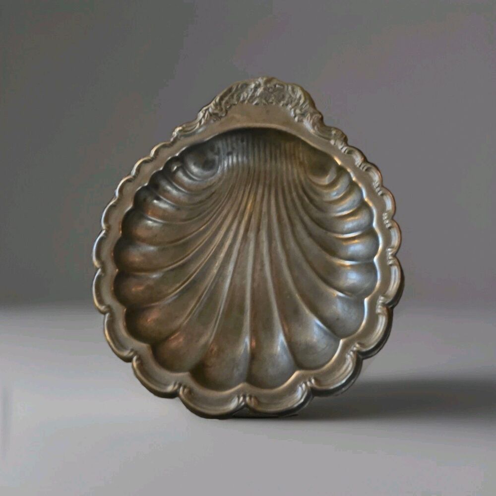 Vintage SilverTone Scallop Shell 4" Diam Ornate Rococo Top, 3 Ball Feet  Trinket